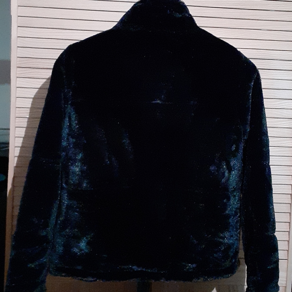Black Jacket - Picture 4 of 4